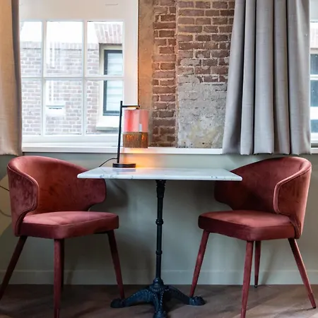 Urbain By Grapelli Boutique * Alkmaar