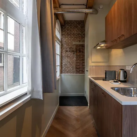 Urbain By Grapelli Boutique * 阿尔克马尔