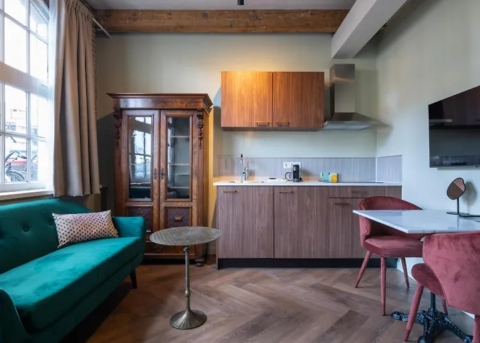 Urbain By Grapelli Boutique