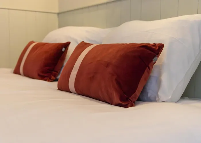 Urbain By Grapelli Boutique *