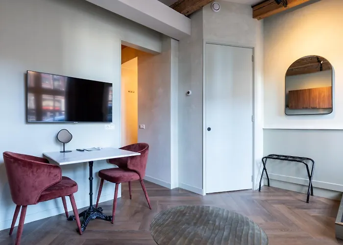 Urbain By Grapelli Boutique * Alkmaar